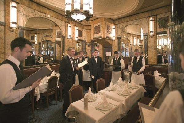 Restaurant Vaudeville, A Traditional Paris Brasserie