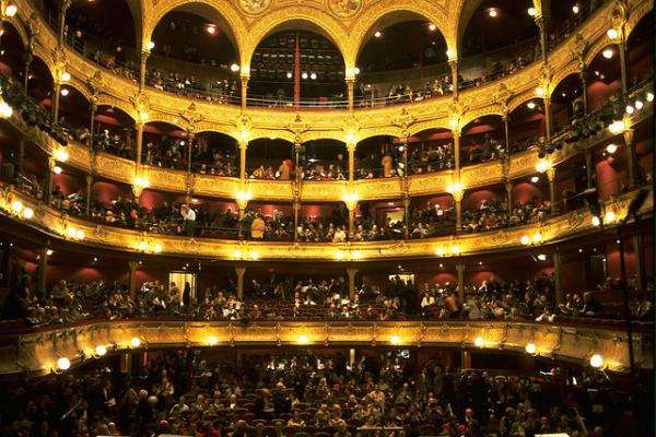 The history of the Théâtre de Paris